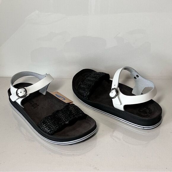 Fantasy Sandals Molly Ankle Strap Wedge Sandals - Picture 5 of 8